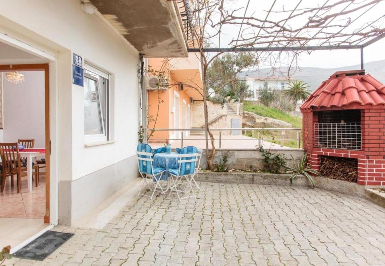 Apartment Knez 1 - 50 M From Beach ポドストラナ エクステリア 写真