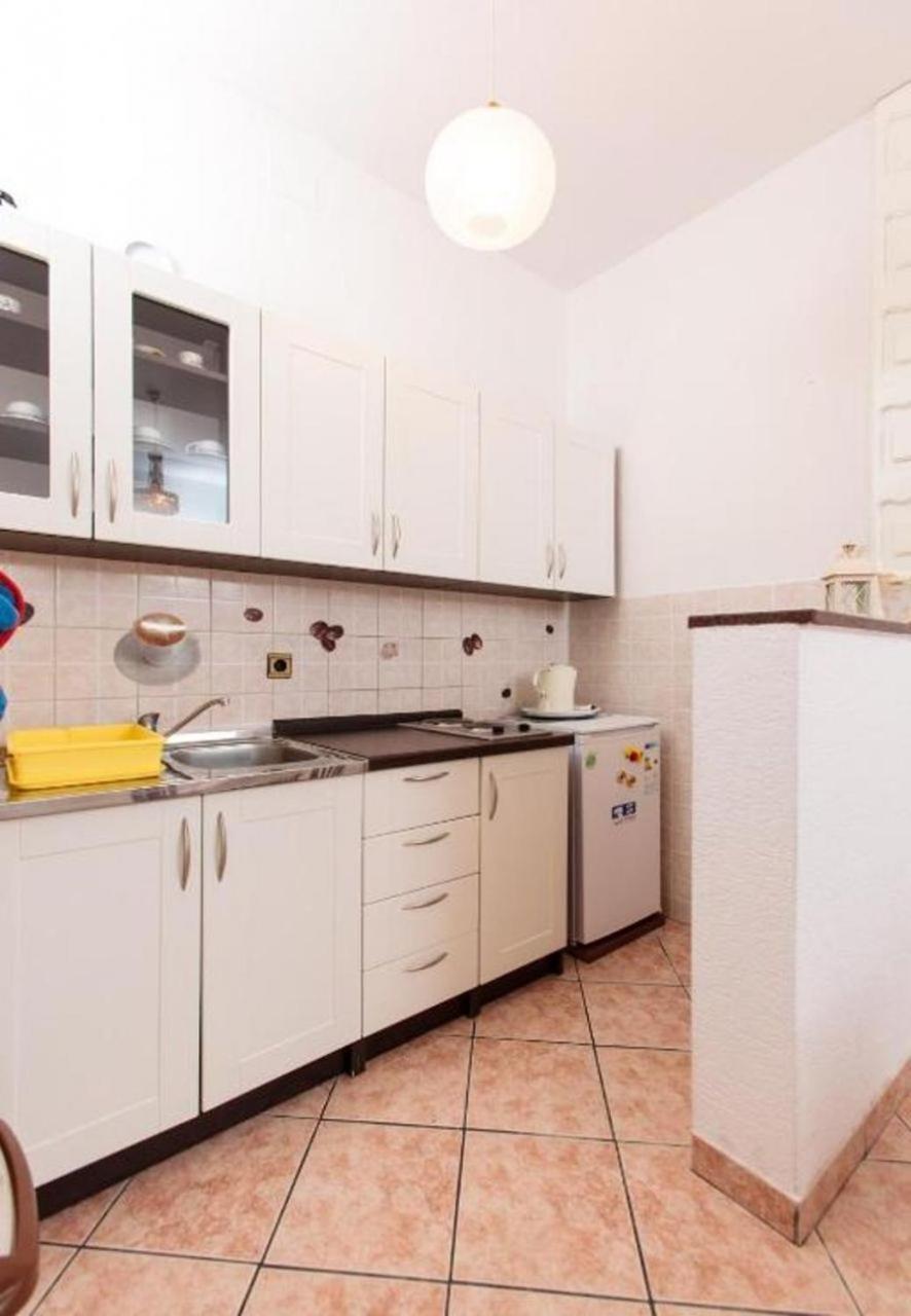 Apartment Knez 1 - 50 M From Beach ポドストラナ エクステリア 写真